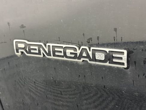 Used 2017 Jeep Renegade Limited AWD/4WD image 20