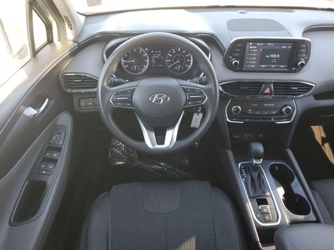 Used 2020 Hyundai Santa Fe SE image 18