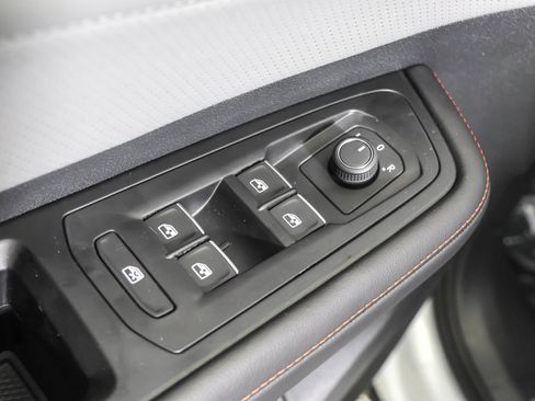 Used 2026 Volkswagen Atlas Peak Edition AWD/4WD image 32