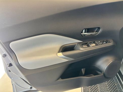 Used 2021 Nissan Kicks SR w/ SR Premium Package FWD image 13