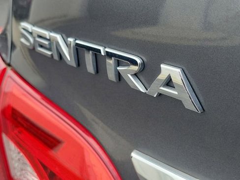 Used 2016 Nissan Sentra SV FWD image 7