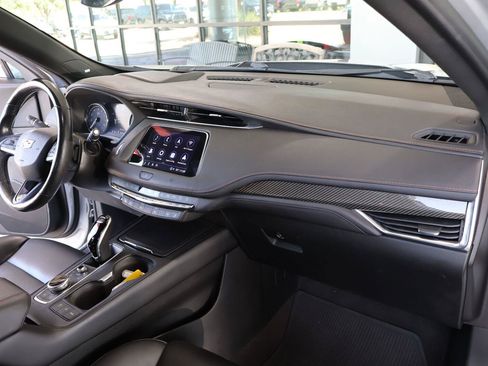 Used 2021 Cadillac XT4 Sport FWD image 22