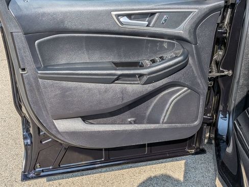 Used 2020 Ford Edge SEL w/ Convenience Package FWD image 18