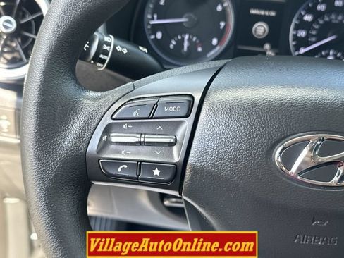 Used 2022 Hyundai Kona SEL FWD image 23