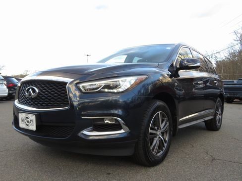 Used 2019 INFINITI QX60 Luxe w/ Essential Package image 2