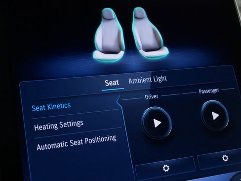 Used 2024 Mercedes-Benz CLE 300 4MATIC Cabriolet image 48