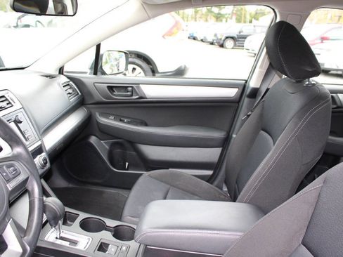 Used 2017 Subaru Legacy 2.5i AWD/4WD image 14