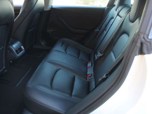 Used 2019 Tesla Model 3 Long Range image 9