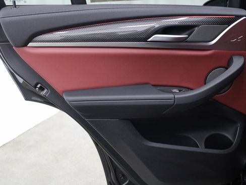 Used 2024 BMW X4 M40i w/ Premium Package image 16