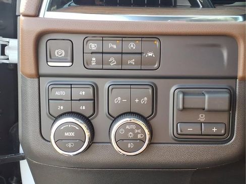 New 2026 Chevrolet Tahoe High Country image 14