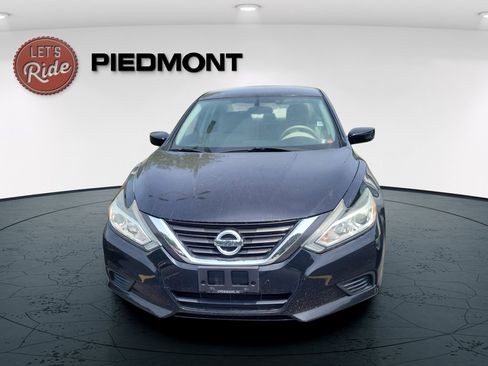 Used 2016 Nissan Altima 2.5 S w/ Power Driver Seat Package image 3
