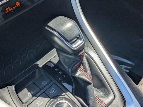 Used 2023 Toyota RAV4 SE w/ Weather & Moonroof Package image 27