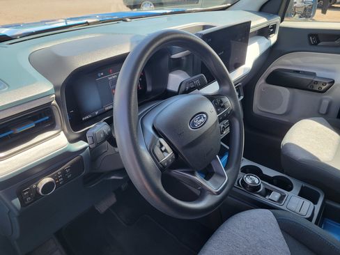 Used 2025 Ford Maverick XLT w/ Equipment Group 301A AWD/4WD image 6