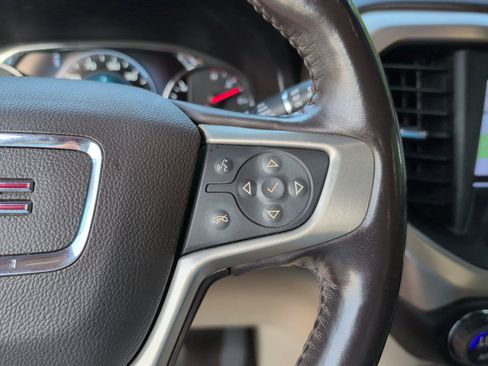 Used 2018 GMC Acadia Denali w/ Technology Package FWD image 26