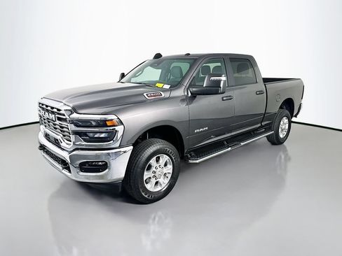 Used 2026 RAM 2500 Big Horn AWD/4WD image 3