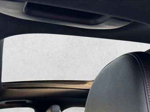 Used 2024 Mercedes-Benz C 300 4MATIC Sedan image 11