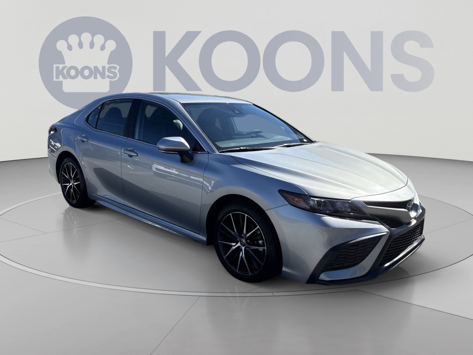 Used 2024 Toyota Camry SE FWD image 10