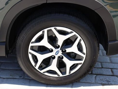 Certified 2023 Subaru Forester Premium AWD/4WD image 58