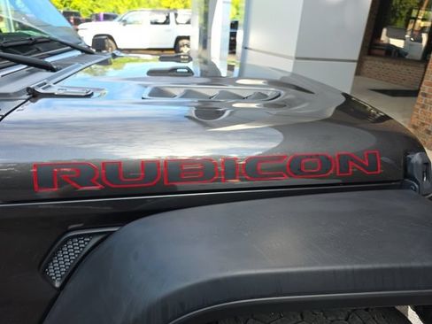 Used 2024 Jeep Gladiator Rubicon w/ Steel Bumper Group AWD/4WD image 11