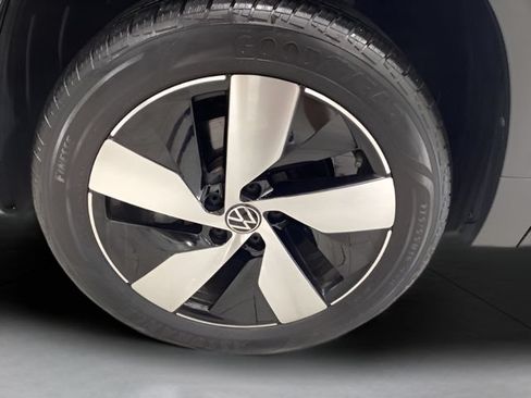 Certified 2024 Volkswagen Taos S AWD/4WD image 23