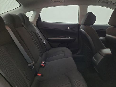 Used 2020 Kia Optima LX FWD image 19