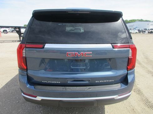 New 2026 GMC Yukon Elevation w/ Elevation Premium Package AWD/4WD image 5