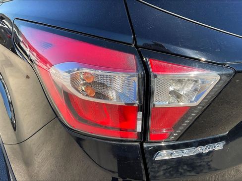 Used 2017 Ford Escape Titanium image 27