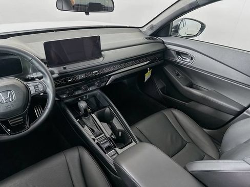Used 2025 Honda Accord Sport image 28