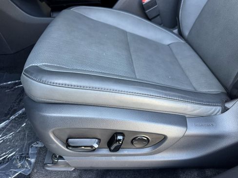 Used 2023 Lexus RZ 450e Premium image 30