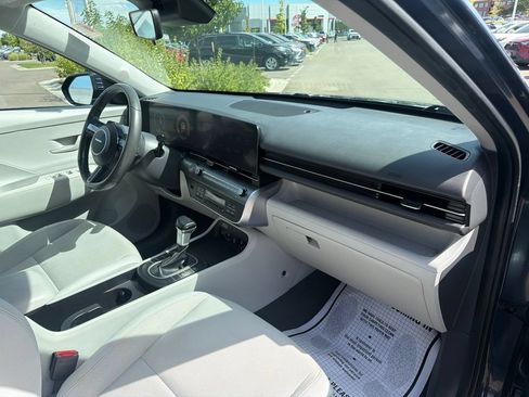 Used 2024 Hyundai Kona SEL AWD/4WD image 13