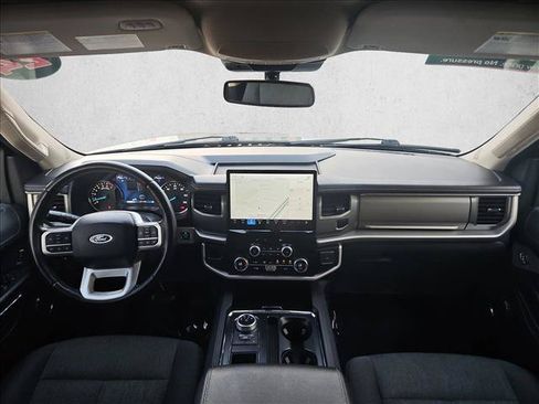 Used 2024 Ford Expedition XLT RWD image 18