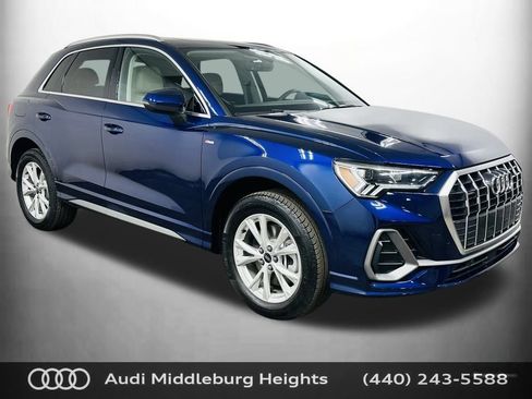Certified 2025 Audi Q3 2.0T Premium w/ Convenience Package image 1
