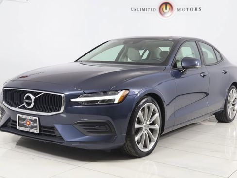 Used 2020 Volvo S60 T6 Momentum w/ Protection Package image 5