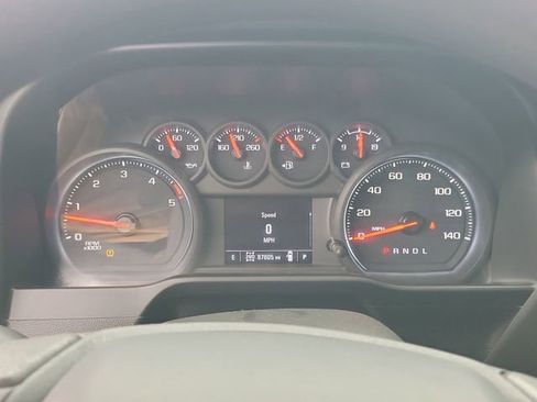Used 2022 Chevrolet Silverado 2500 Custom w/ Custom Value Package AWD/4WD image 22