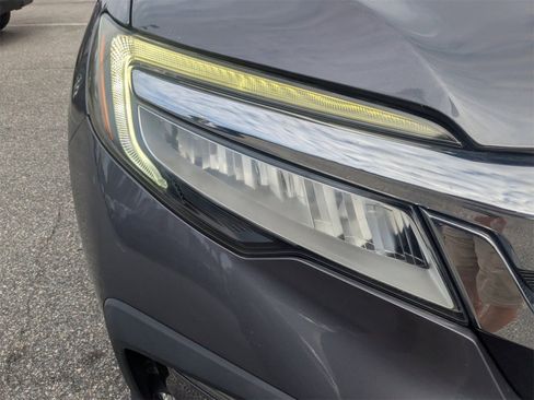 Used 2019 Honda Pilot Touring image 10