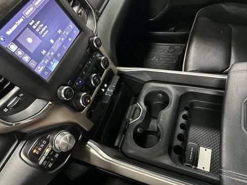Used 2022 RAM 1500 Laramie AWD/4WD image 13