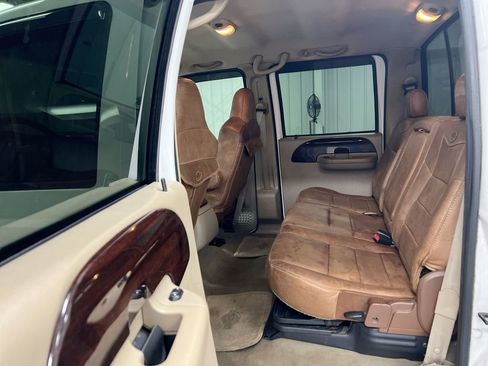 Used 2006 Ford F250 XL AWD/4WD image 16