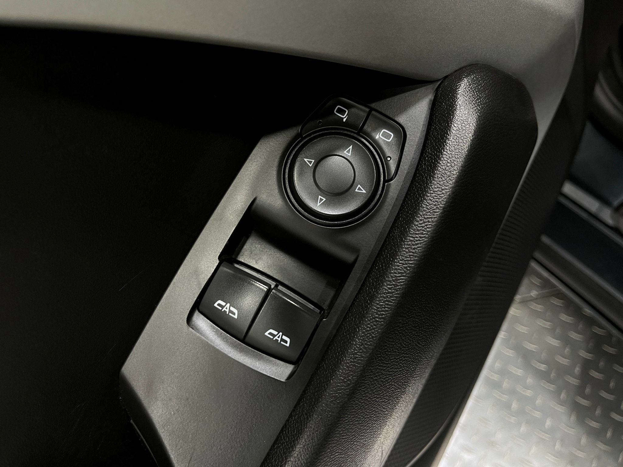 Used 2019 Chevrolet Camaro SS RWD image 14