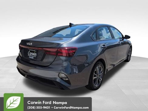 Used 2024 Kia Forte LXS w/ LXS Technology Package FWD image 3