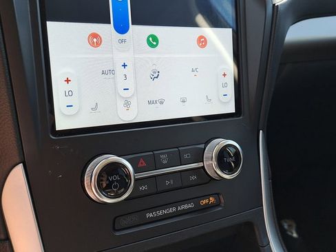 Used 2024 Ford Edge SEL image 23