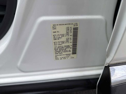 Used 2018 Nissan Murano S image 34