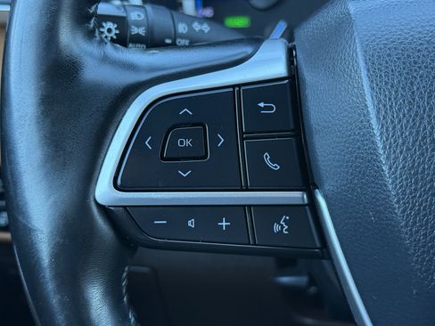 Used 2022 Toyota Highlander Platinum image 25