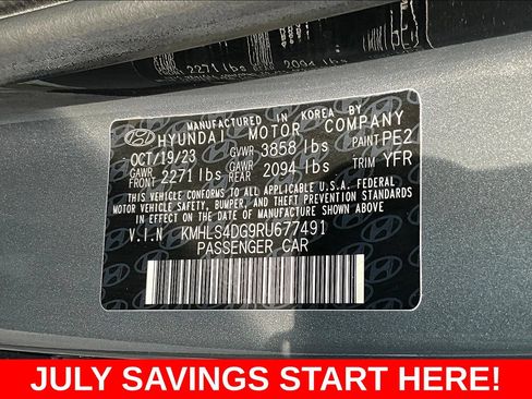 Used 2024 Hyundai Elantra SEL w/ Convenience Package FWD image 21