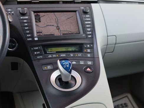 Used 2010 Toyota Prius Five FWD image 38