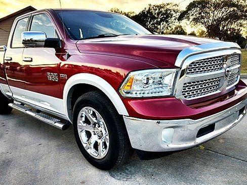 Used 2014 RAM 1500 Laramie image 11