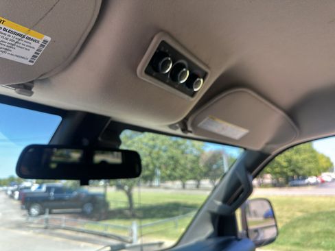Used 2020 Chevrolet Express 3500 LT w/ LT Preferred Equipment Group RWD image 21