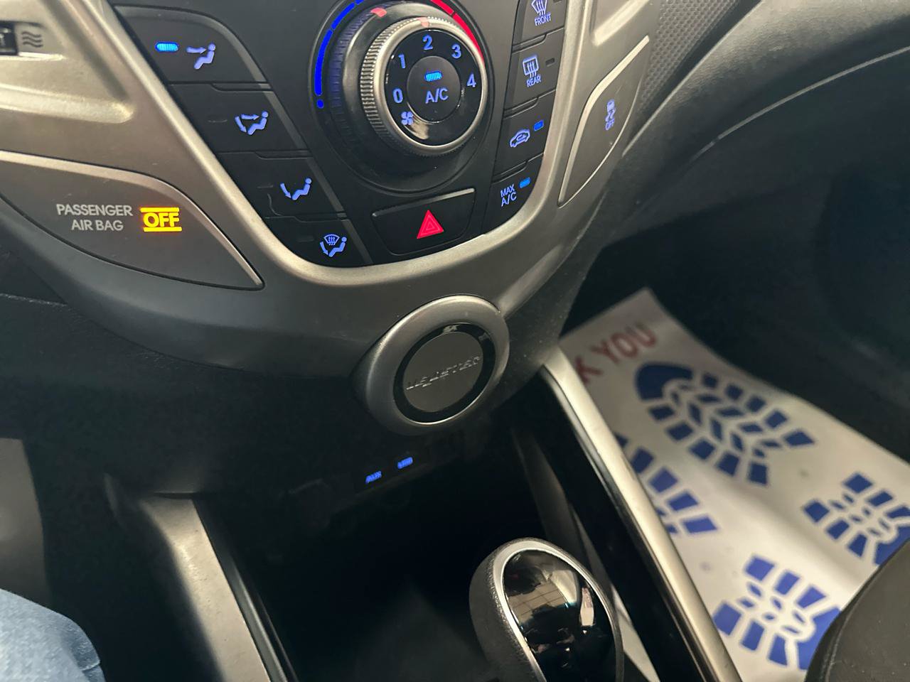 Used 2016 Hyundai Veloster FWD image 20