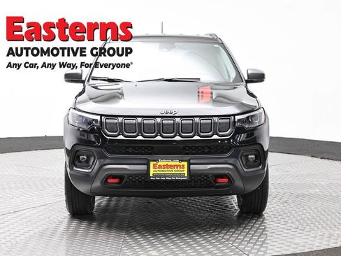 Used 2022 Jeep Compass Trailhawk w/ Trailhawk Elite Group AWD/4WD image 2