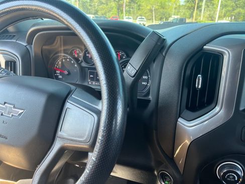 Used 2022 Chevrolet Silverado 1500 Custom Trail Boss image 22