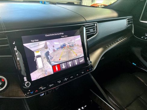 Used 2022 Jeep Grand Wagoneer Series I image 20